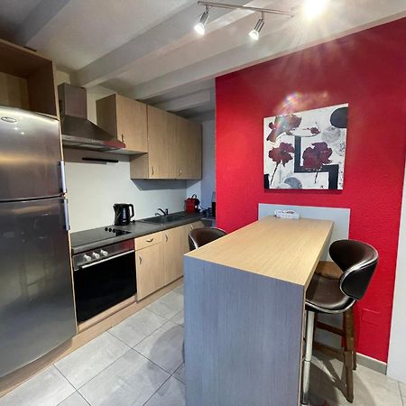 Fathala - Appartement Lumineux En Dernier Etage - Face A La Gare Routiere ساريبورج المظهر الخارجي الصورة